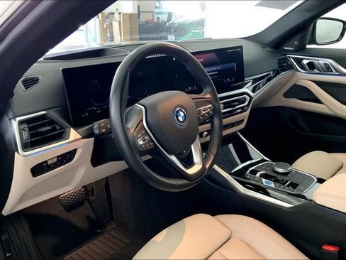 Used 2023 BMW i4 eDrive35 w/ Premium Package RWD image 7