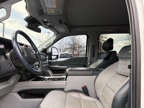 Used 2024 Ford F350 Limited w/ FX4 Off-Road Package image 11