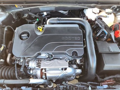 Used 2025 Chevrolet Malibu LT image 32