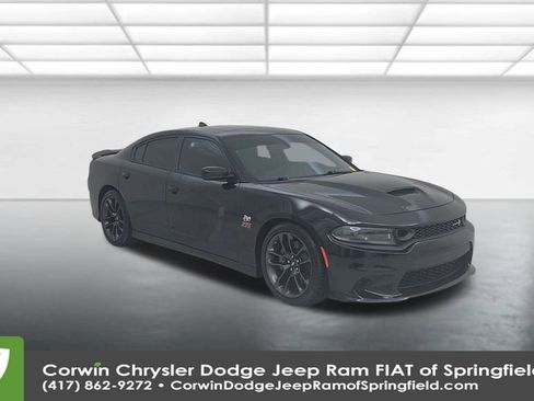Certified 2022 Dodge Charger Scat Pack image 4