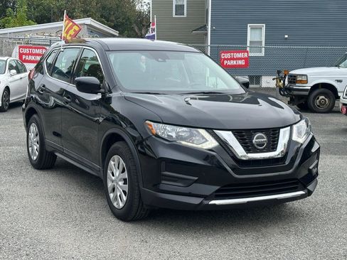 Used 2019 Nissan Rogue S FWD image 3