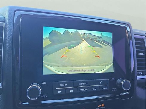 Used 2024 Nissan Frontier SV w/ SV Convenience Package image 14