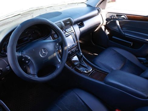 Used 2003 Mercedes-Benz C 240 Sedan image 4