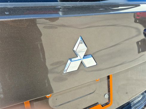 Used 2024 Mitsubishi Outlander SEL image 12