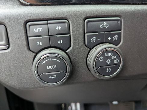 Used 2024 Chevrolet Silverado 1500 LT Trail Boss AWD/4WD image 23