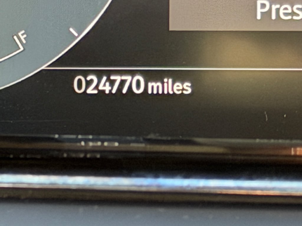 Used 2024 Land Rover Range Rover Evoque Dynamic SE AWD/4WD image 23