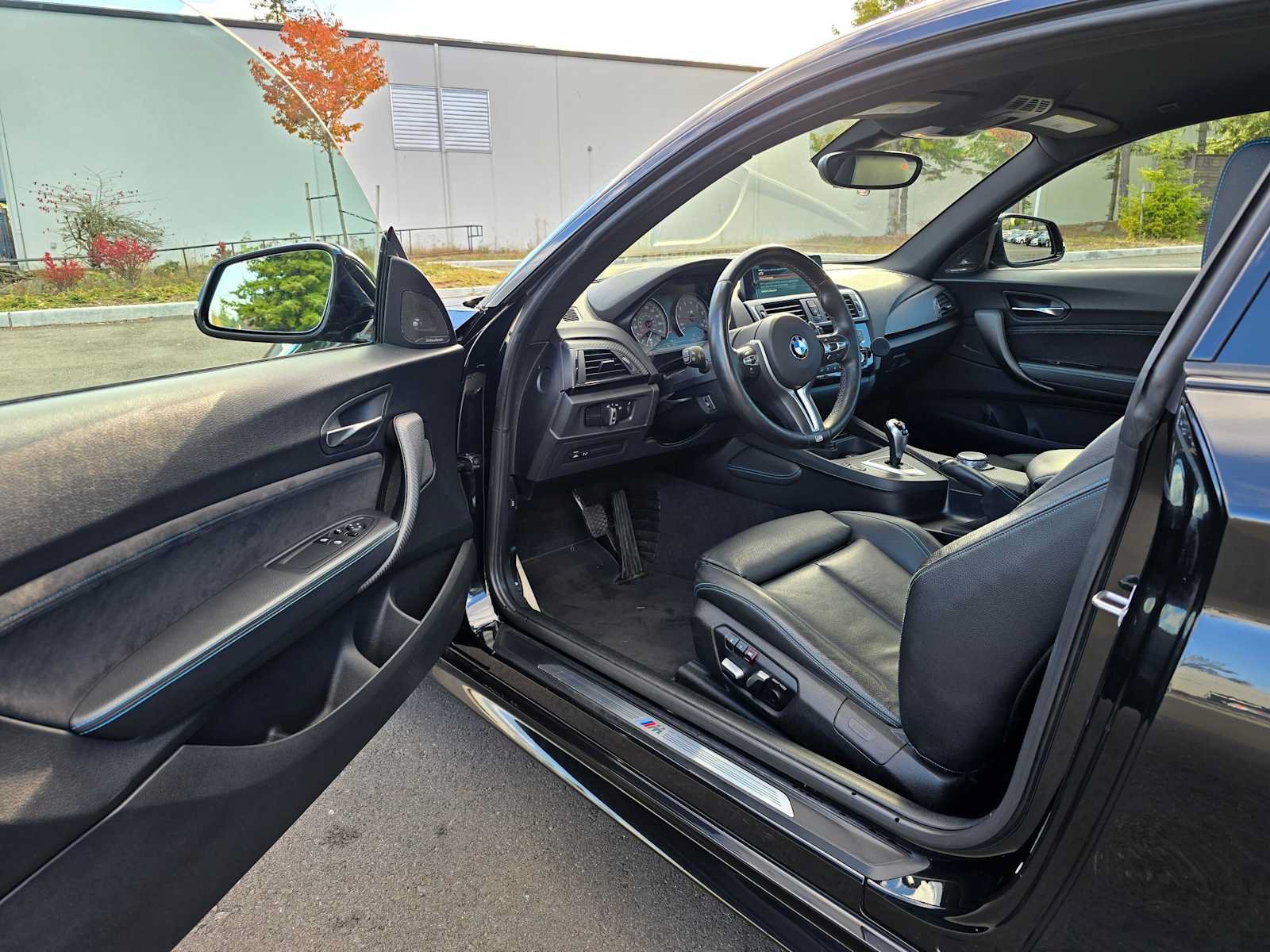 Used 2017 BMW M2 RWD image 19