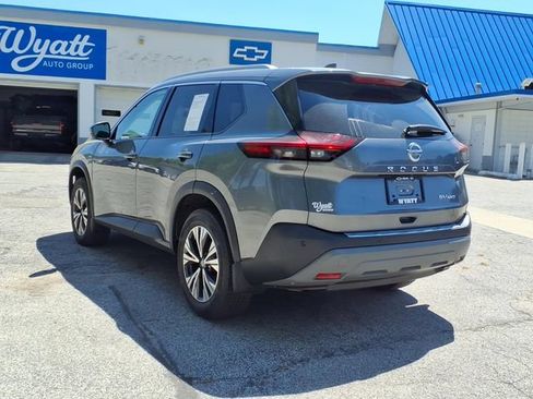 Used 2021 Nissan Rogue SV AWD/4WD image 14