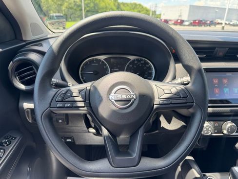 New 2025 Nissan Kicks Play S FWD image 16