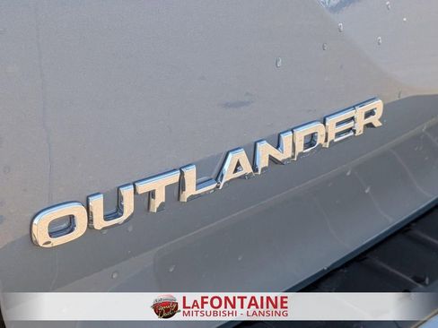 New 2026 Mitsubishi Outlander Trail Edition image 10