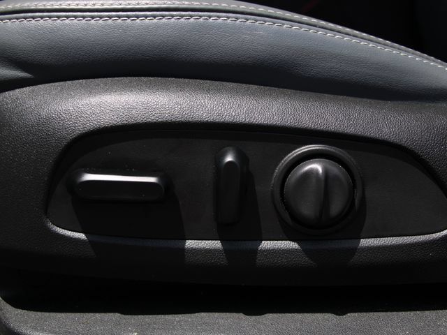 Used 2020 Buick Enclave Essence FWD image 24