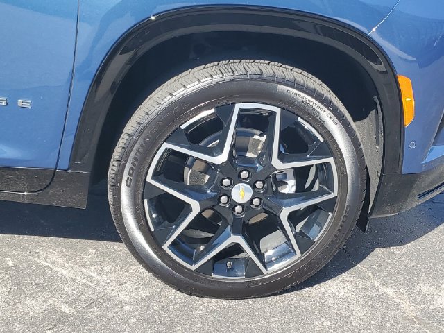 Used 2025 Chevrolet Traverse High Country FWD image 6