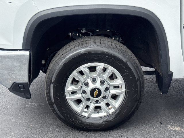 Used 2025 Chevrolet Silverado 2500 LT w/ Convenience Package AWD/4WD image 26