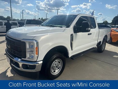 Used 2023 Ford F250 XL w/ XL Chrome Package AWD/4WD image 3