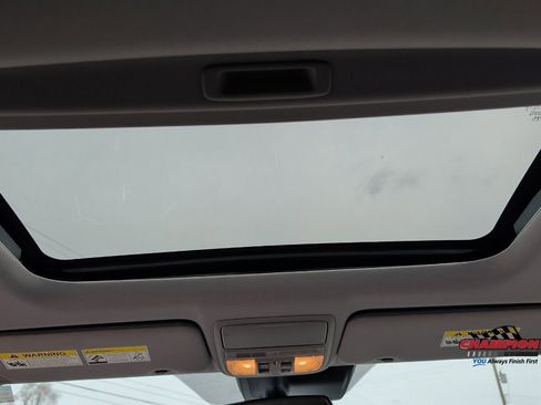 Used 2017 Honda CR-V Touring image 23