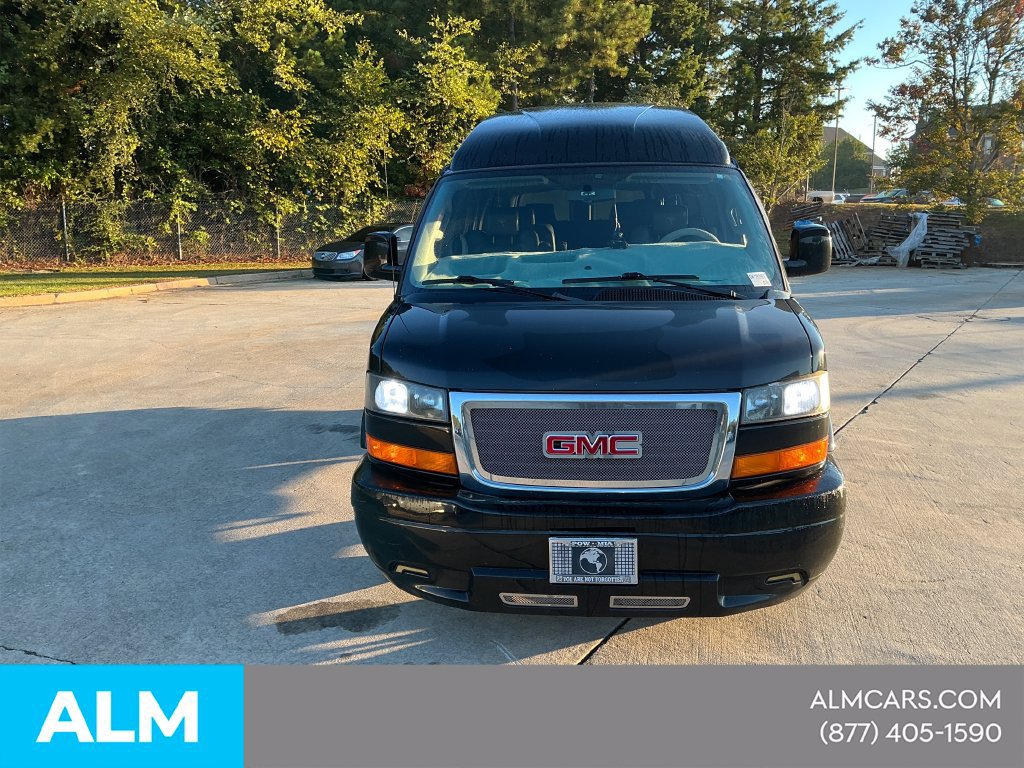 Used 2017 GMC Savana 2500 RWD image 2