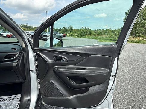 Used 2022 Buick Encore Preferred w/ Safety Package AWD/4WD image 16