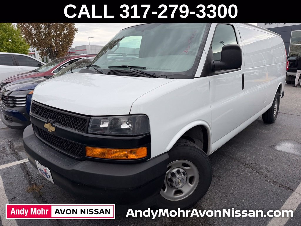 Used 2023 Chevrolet Express 3500 Extended RWD image 2