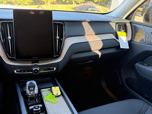 New 2026 Volvo XC60 B5 Plus w/ Protection Package Premier image 12