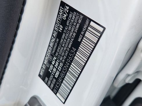 Used 2025 Mercedes-Benz CLA 250 4MATIC image 29