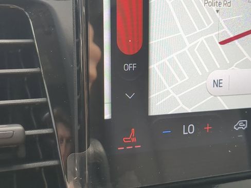 Used 2024 Ford Transit 350 XLT image 21