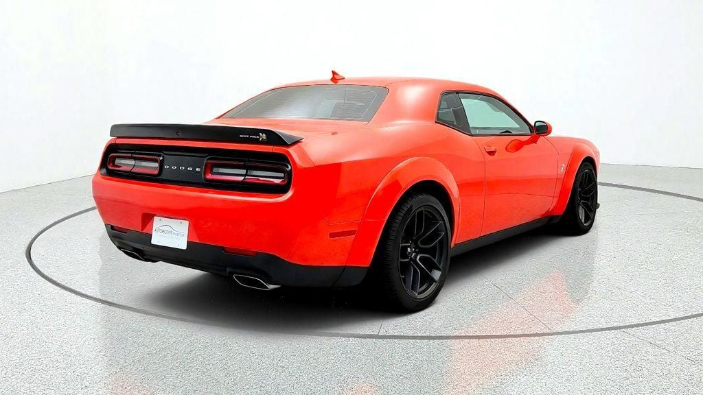 Used 2022 Dodge Challenger R/T Scat Pack RWD image 5