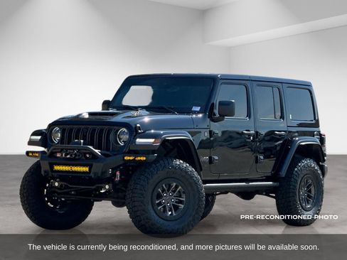 Used 2024 Jeep Wrangler Unlimited Rubicon 392 AWD/4WD image 2