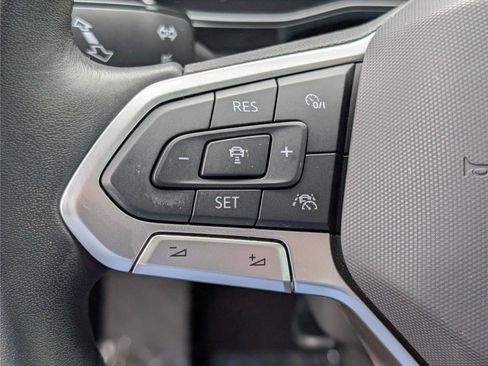Used 2024 Volkswagen Jetta SE w/ Panoramic Sunroof Package FWD image 22