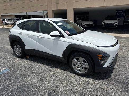 Used 2026 Hyundai Kona SE FWD image 16