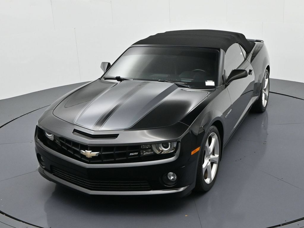 Used 2013 Chevrolet Camaro SS RWD image 17