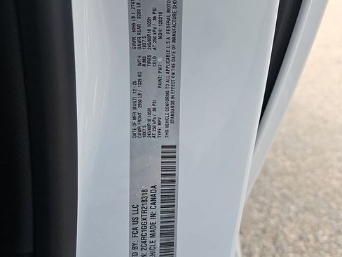 New 2026 Chrysler Pacifica Limited w/ Trailer Tow Group image 35