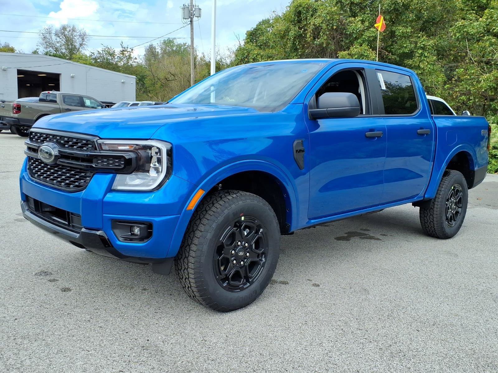 New 2026 Ford Ranger XLT w/ FX4 Off-Road Package AWD/4WD image 2