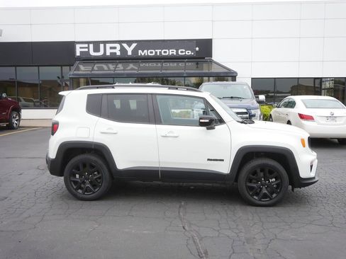Used 2022 Jeep Renegade Altitude AWD/4WD image 1