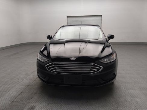 Used 2017 Ford Fusion SE FWD image 15