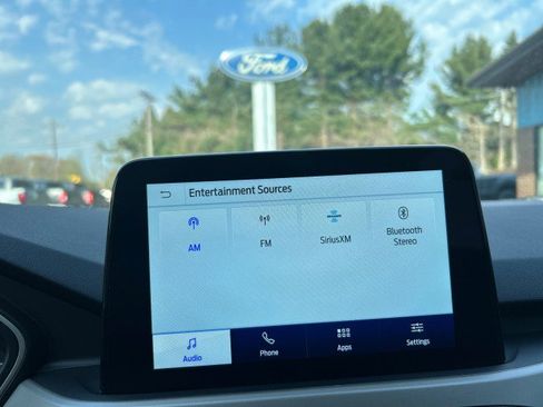 Used 2022 Ford Escape SE w/ Cold Weather Package AWD/4WD image 15