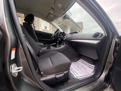 Used 2010 MAZDA MAZDA3 i Touring image 11