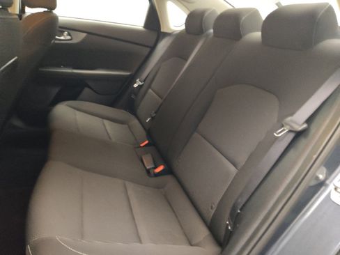 Used 2018 Kia Sorento FWD V6 image 18