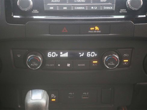 Used 2022 Nissan Frontier Pro-X w/ Technology Package image 13