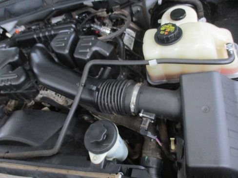 Used 2016 Ford F350 XL w/ Power Equipment Group AWD/4WD image 30