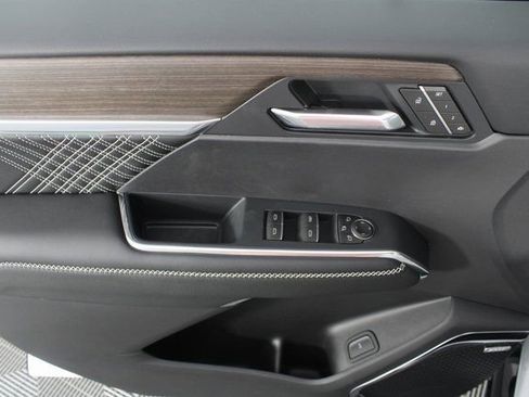 New 2026 GMC Acadia Denali w/ Super Cruise Package image 15