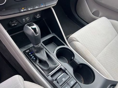 Used 2019 Hyundai Tucson SE FWD image 17
