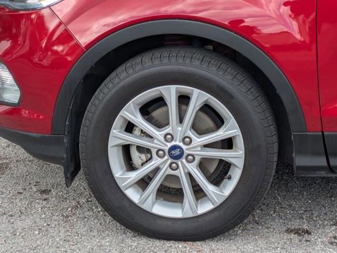 Used 2018 Ford Escape SE image 10