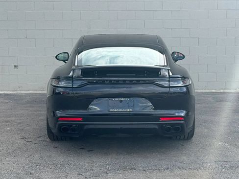 Used 2023 Porsche Panamera 4 Platinum Edition AWD/4WD image 10