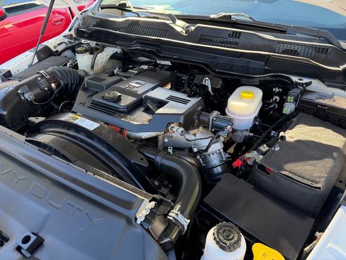 Used 2013 RAM 3500 Tradesman w/ Chrome Appearance Group image 17