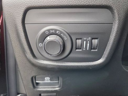 New 2026 Jeep Grand Cherokee Altitude image 20