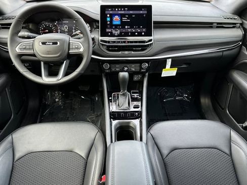 New 2026 Jeep Compass Latitude AWD/4WD image 12