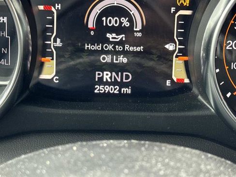 Used 2022 Jeep Wrangler Unlimited Sahara image 12