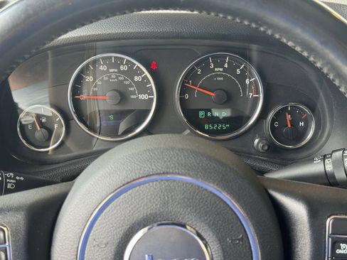 Used 2018 Jeep Wrangler Sport image 22