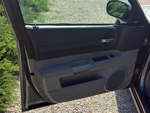 Used 2006 Dodge Magnum R/T RWD image 13