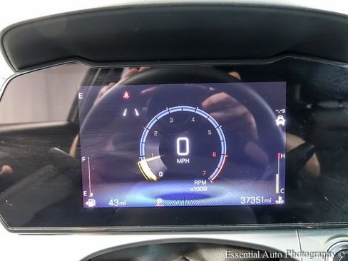 Used 2025 Chevrolet Trax LT FWD image 13